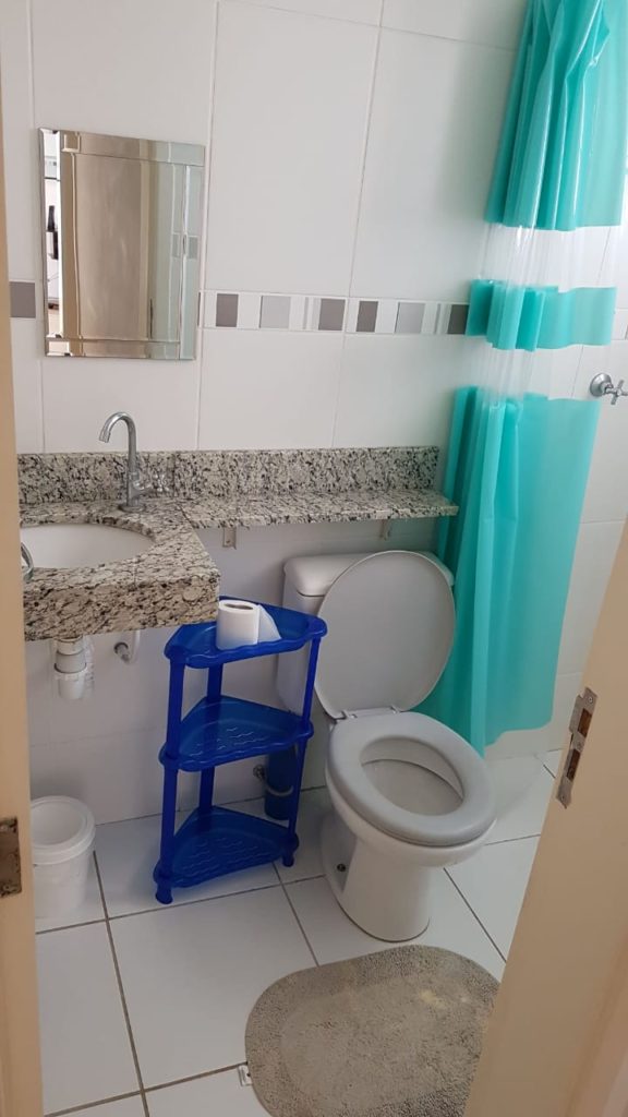 0121cd9d-88c0-4b4e-b8b7-8d8634ce2684