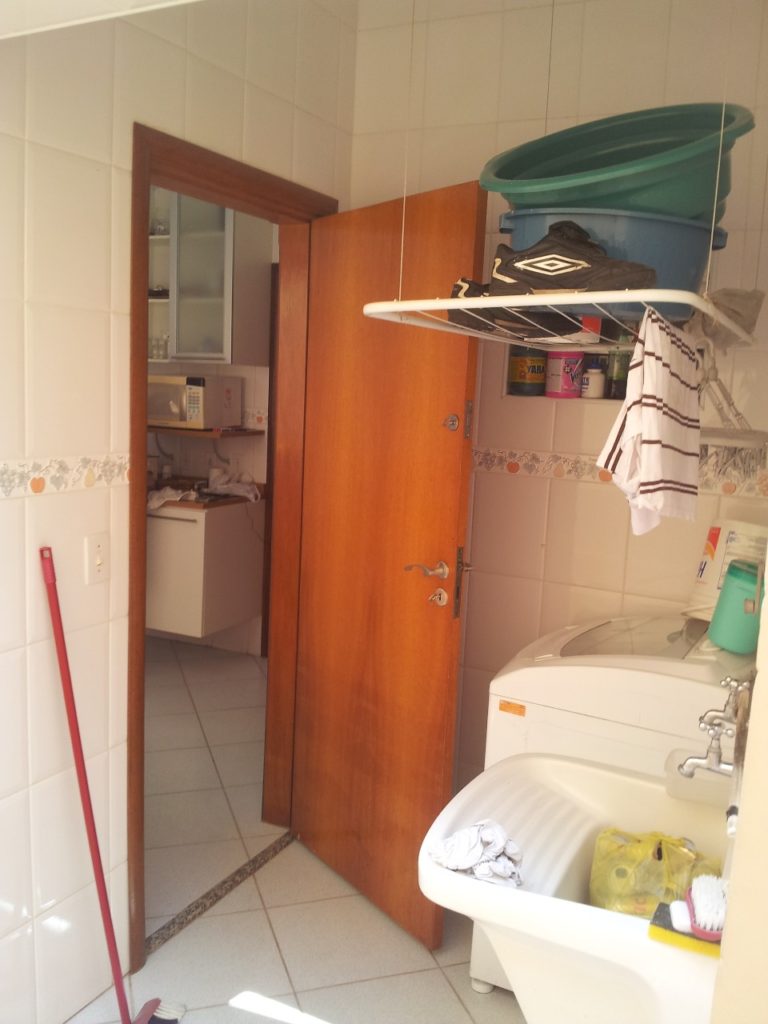 29af684b-48e2-42ff-a970-f220f861e431-1