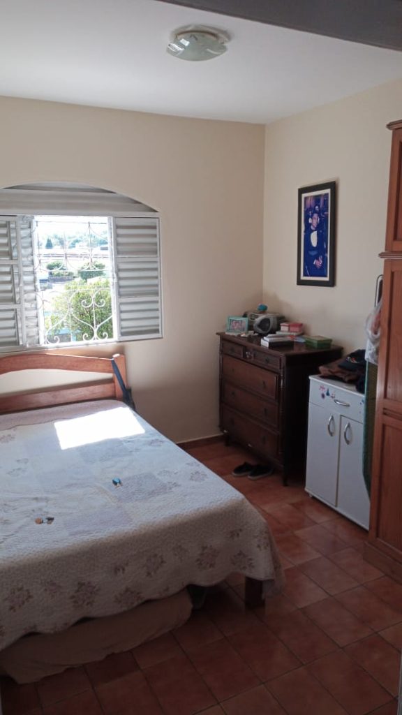 51d21d36-77a6-4911-aef1-00a5db4aaff1