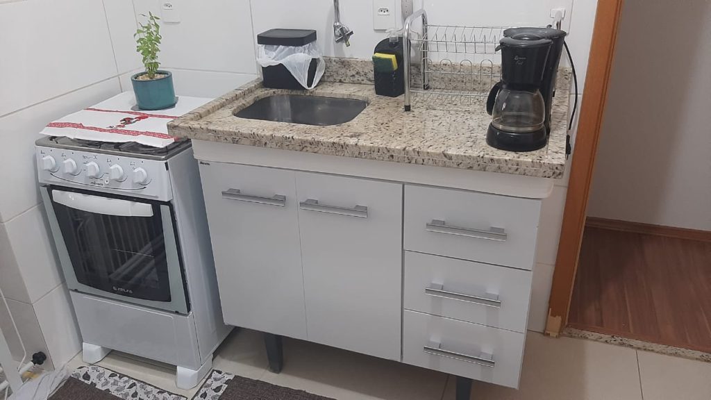 EAEF8AFB-1107-49B3-843A-CF20CDF9278E