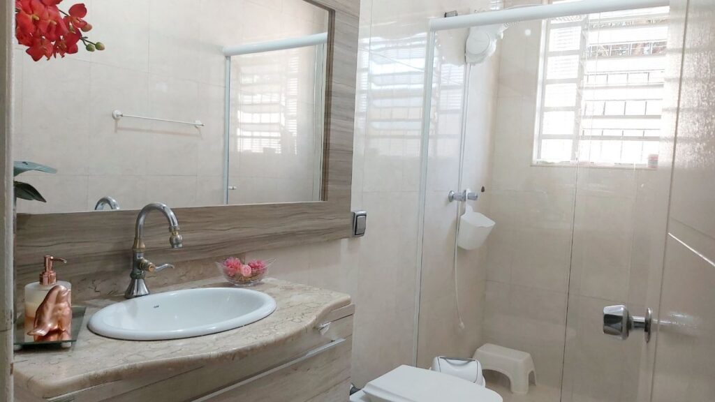 6c1c921c-f6a3-407b-93c3-3da69ba0a1ce