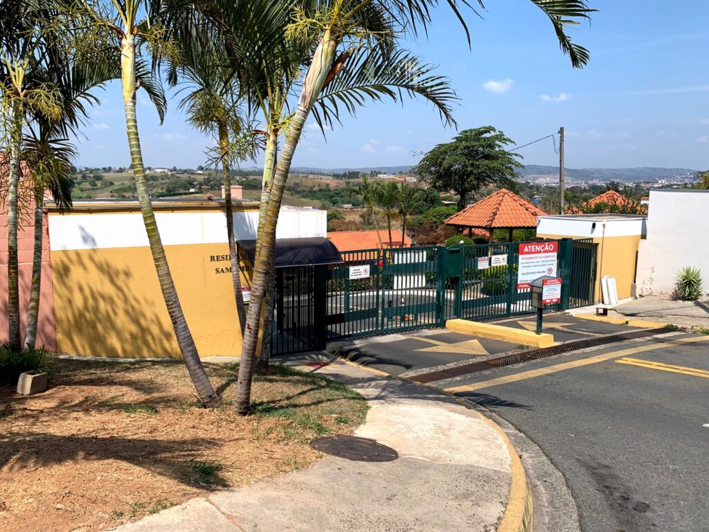 08F9F614-1D3A-4657-A72F-49EC9109BA95