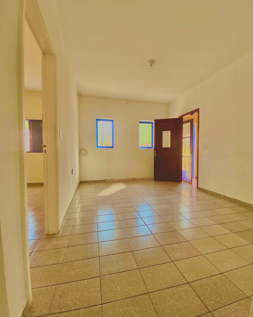 71AE69A7-6839-44B5-BE9C-4F4E73F8D8A3