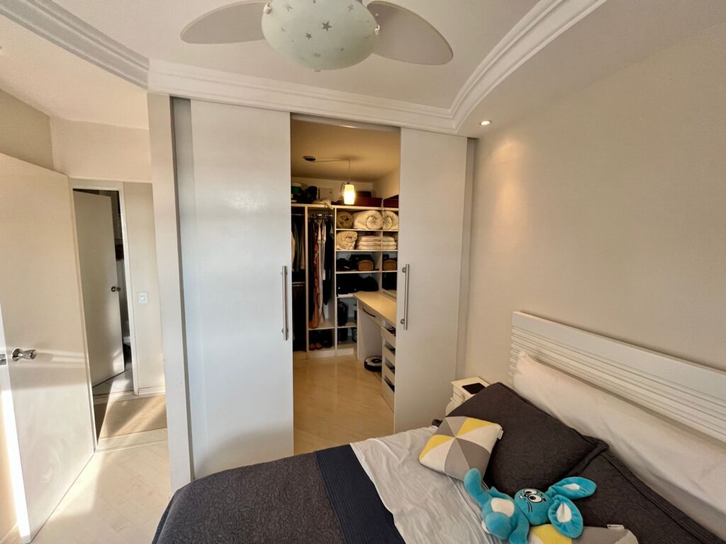 17f095ff-4f88-4ee8-a1c2-49fad9abcfd6