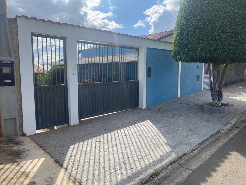 a5f9c4ed-44ef-42b9-8be5-af775f481cde