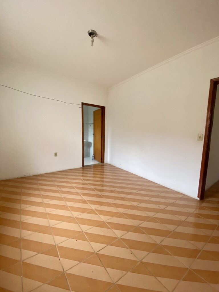 4D1EDA15-07A6-466C-BAF9-39BABB090D12