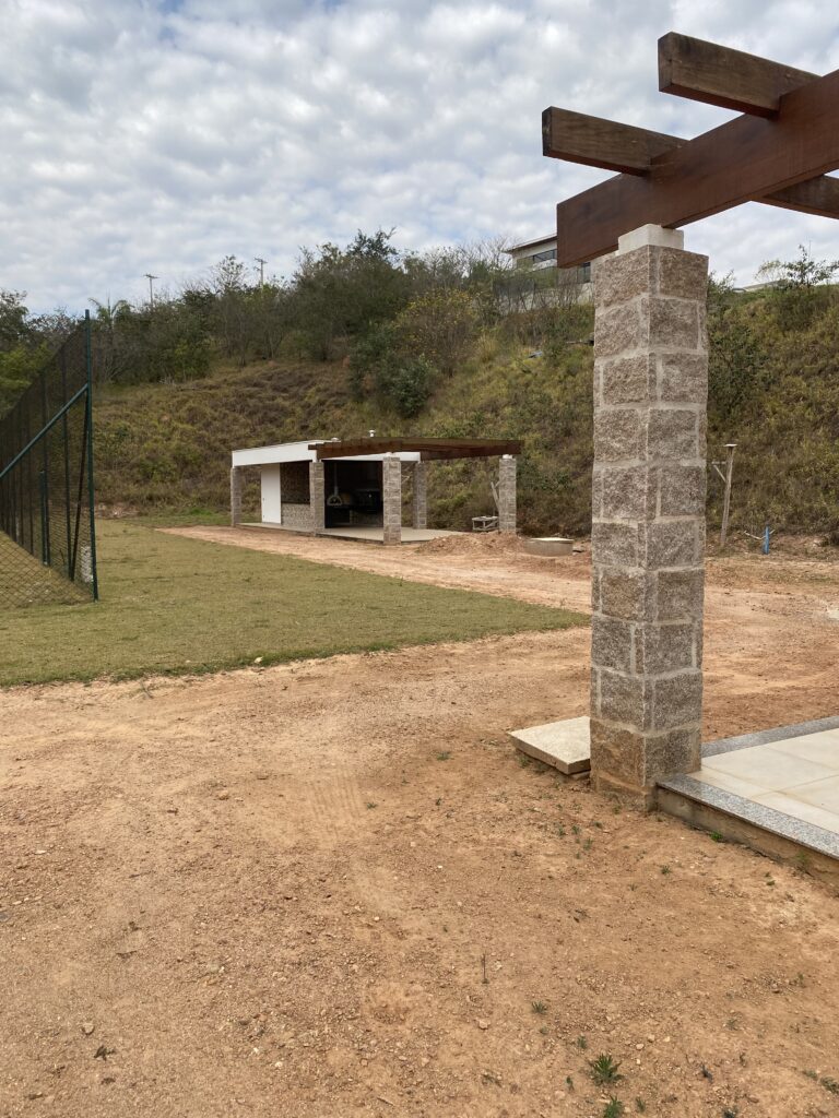 8F77B59C-8D11-4DB7-BC63-1A7C2BDD5A37