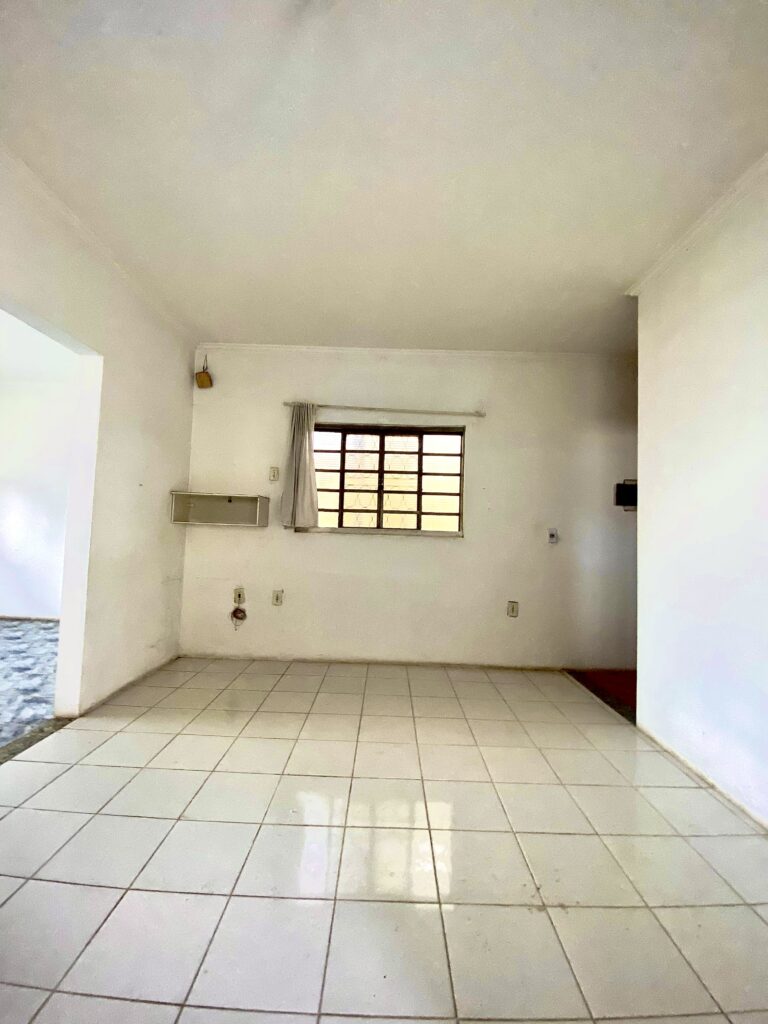 EFE3FAAB-3FD2-42CC-AFE4-406E50725D28