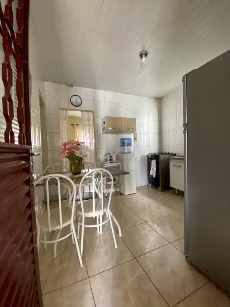 A5165706-C060-44FE-B0D6-462CB35AA872