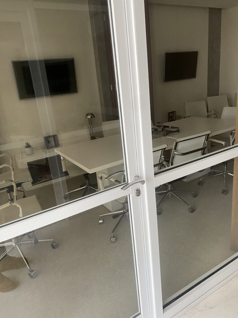 421D557B-A8FF-4F28-906A-7F0B616F3ECE