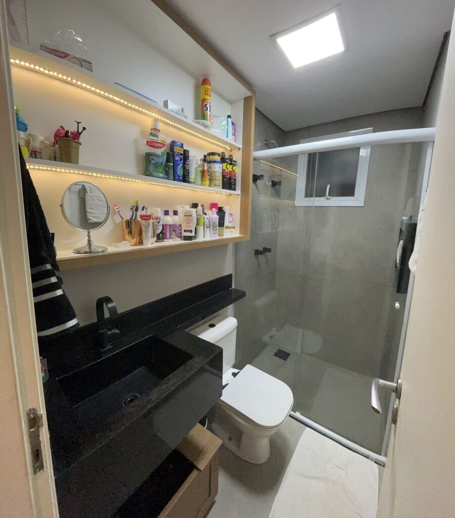 DB293B1B-571D-4356-A54F-AE0BF3BCFC7C