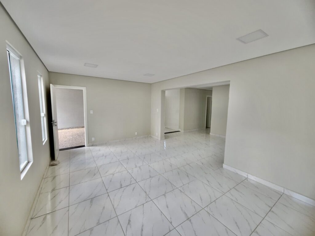 2D0A4652-7E87-4A74-9551-671A20C48AF0