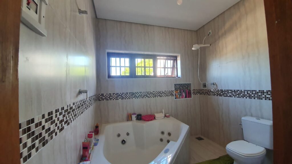 33850A6D-0E47-46B4-80E4-50F41B084085