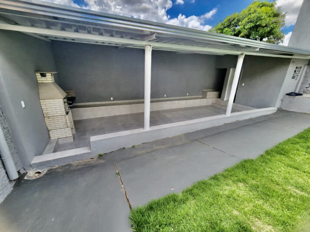 439BF0E2-4BA2-4E41-BF71-CBE2A08AD077