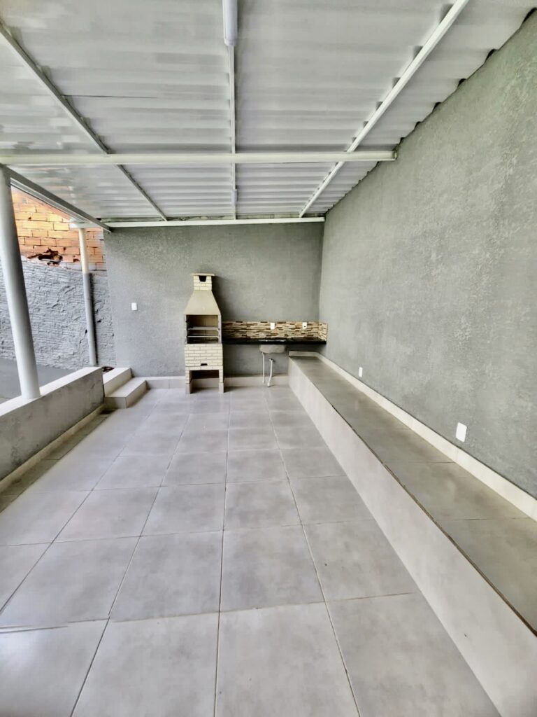 9051B560-380B-47A8-969E-71608AB96A88