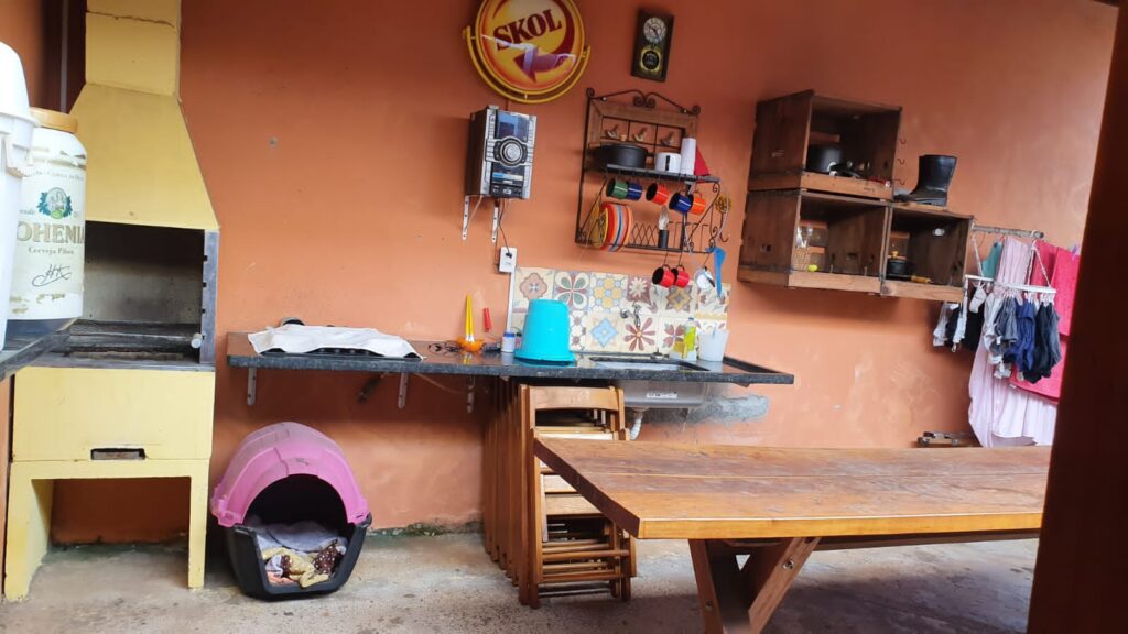 C6838F77-F24D-498F-ABE9-7160EB14753D