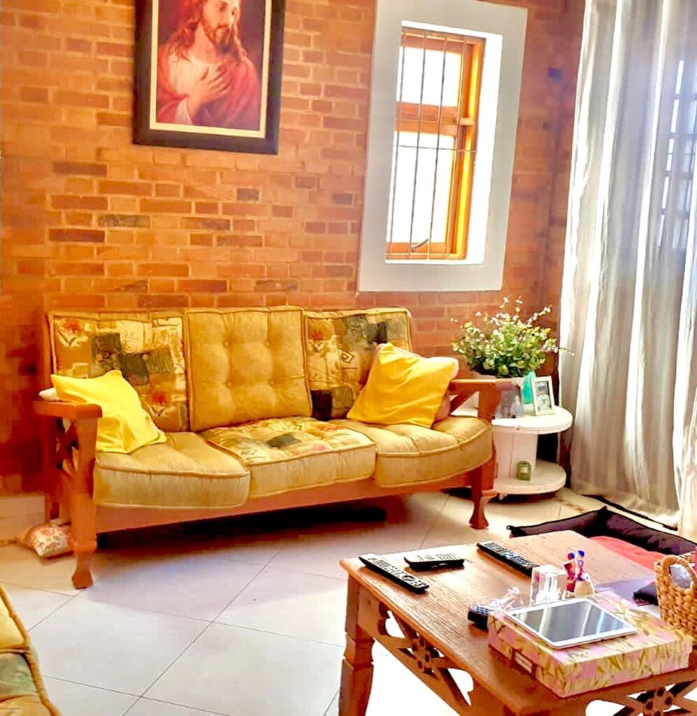 F2AFBFC5-9339-4E63-A107-6C16E4B8CED8