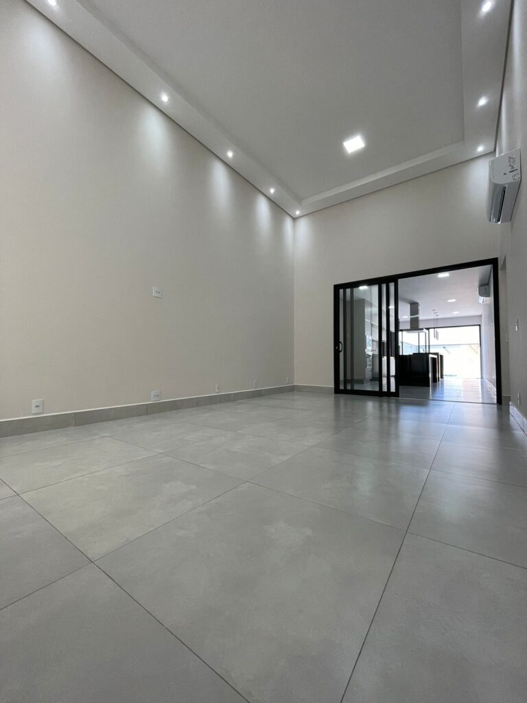 WhatsApp Image 2023-05-13 at 12.00.52