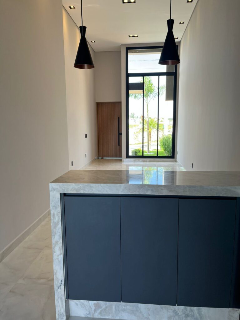 228ed685-94b8-4428-b099-71741e979479