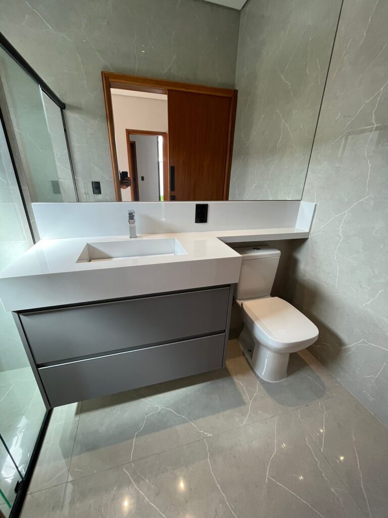 584c292d-3496-4274-a0d4-f0e3f8cfae75