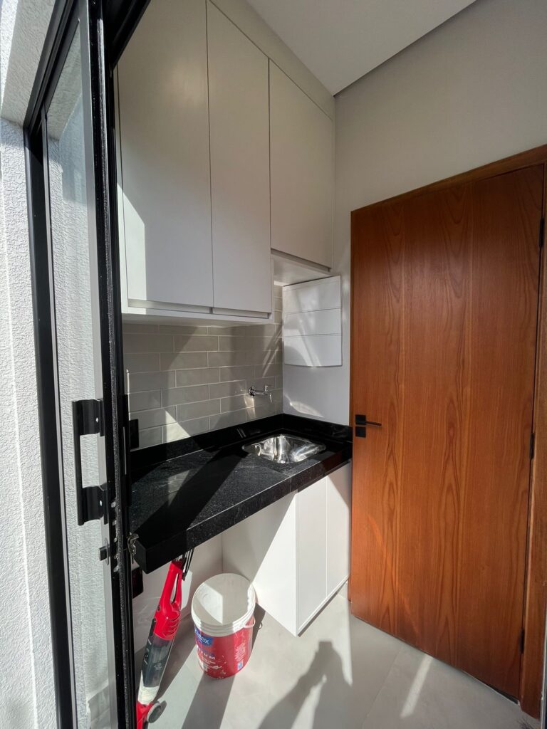 5f18aacc-5e89-4ef2-883f-f41049d0ba9d