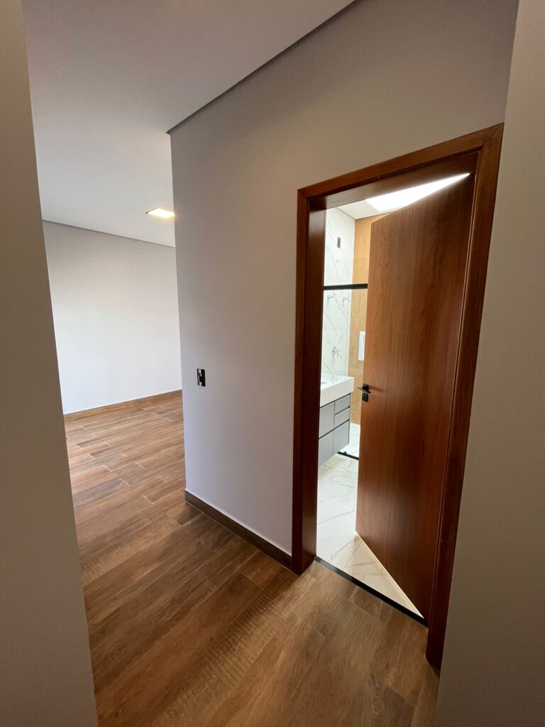 79e37a39-c49f-4be5-b6a6-718342ea0617