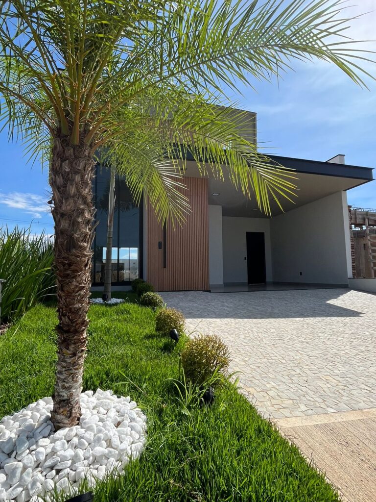 abd8044d-cbaa-4bdb-93c6-f770a164f1e4