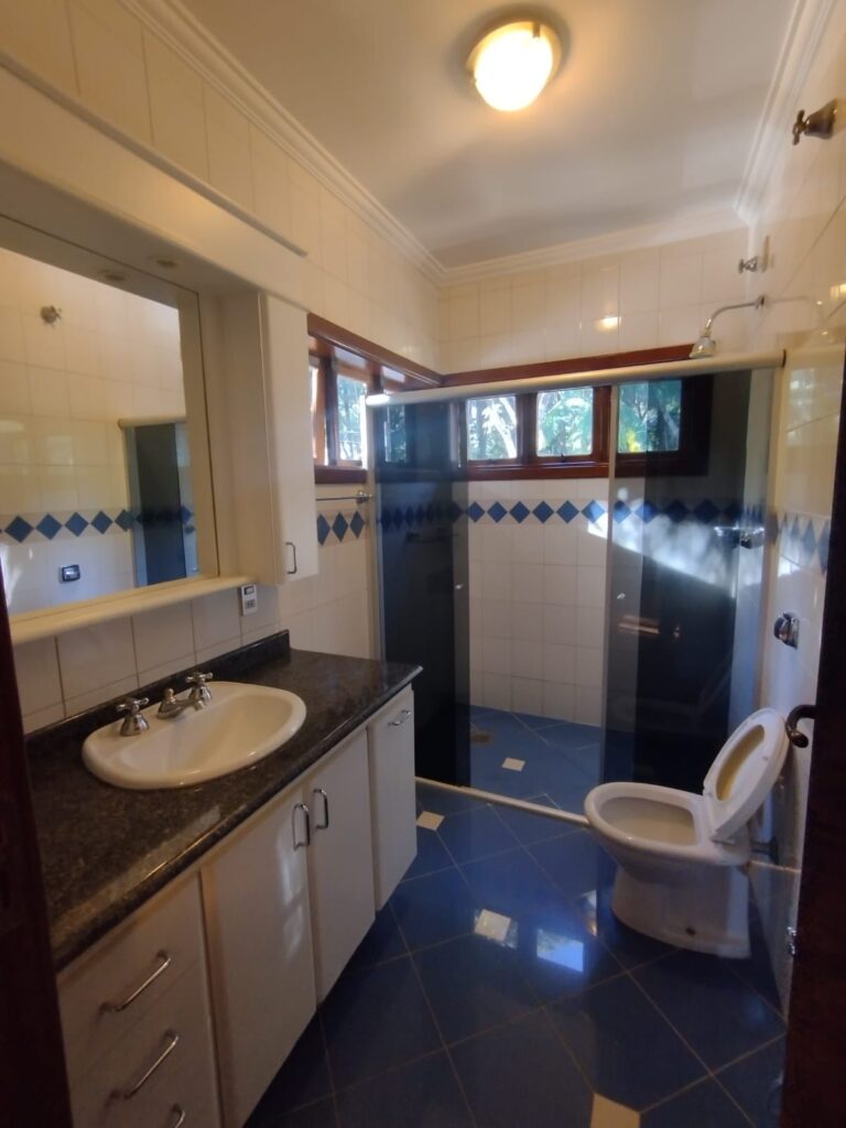 867f7a80-d9aa-405a-a8e0-936f799e8012