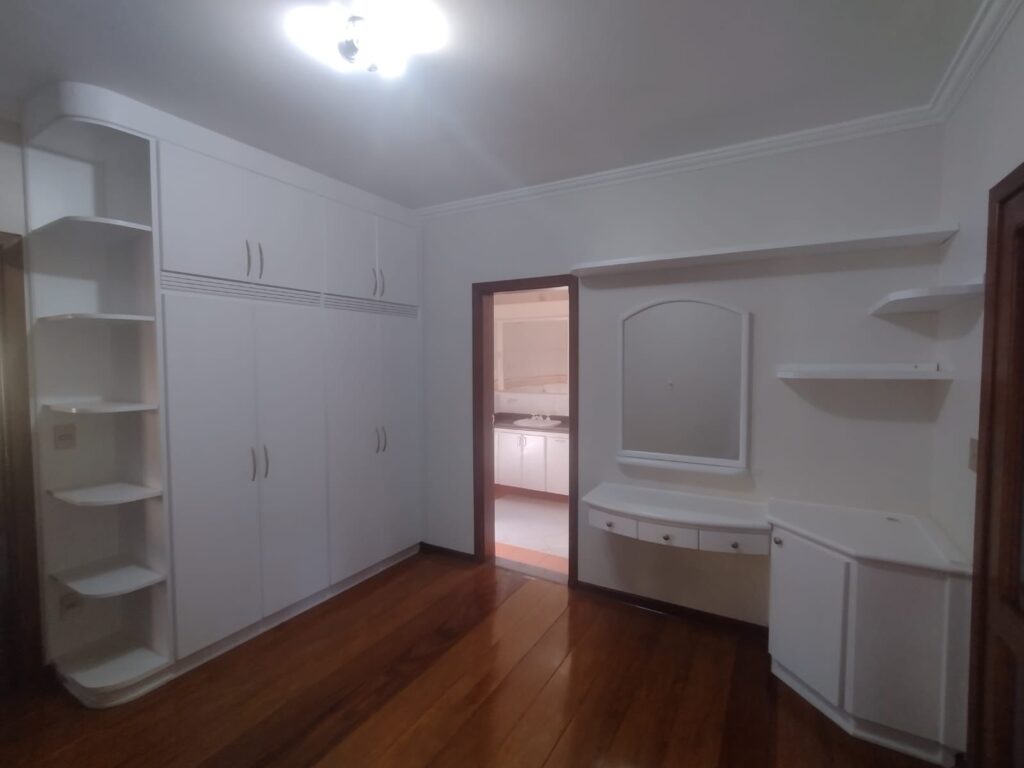 e2dd0ba2-d5c6-49b3-a5ea-8d6b41fefcd5