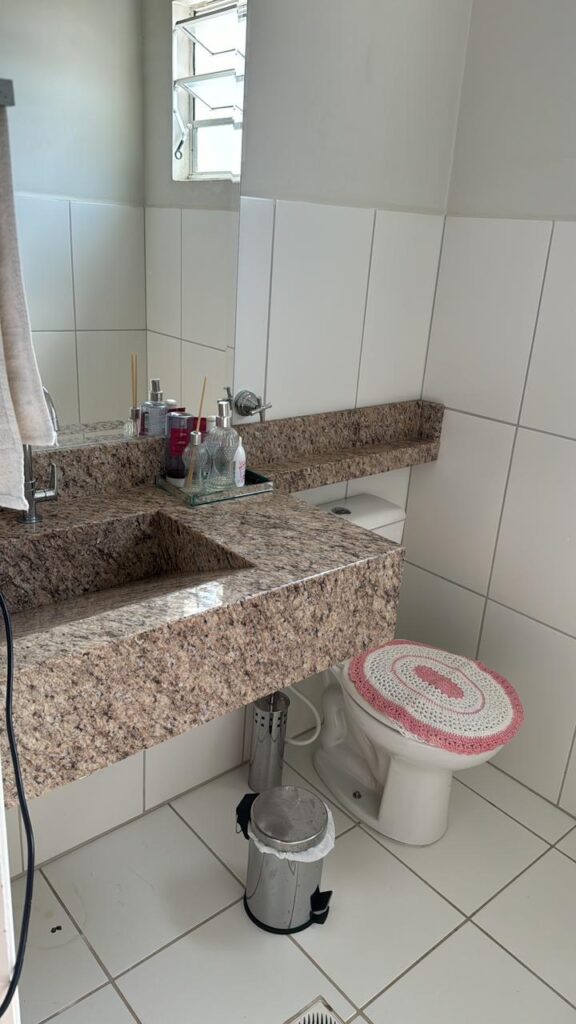 c1403c6c-0e27-4e63-828a-9b2cdf29fe68