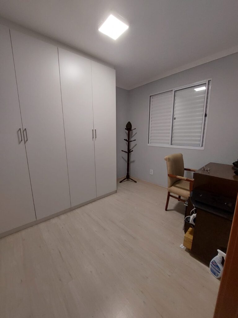 1f1fa804-436e-4cce-9da1-f81e9b82c68d