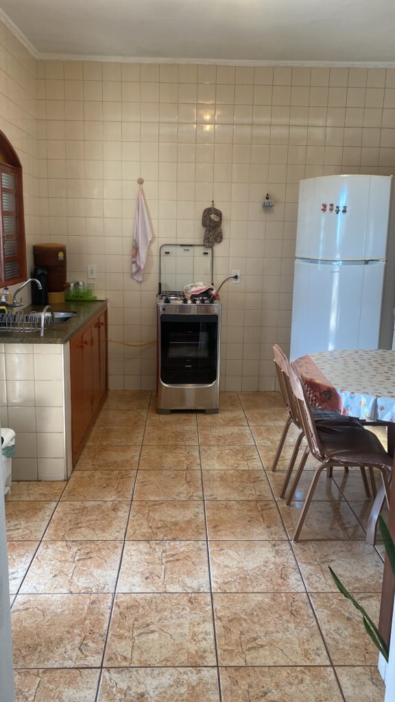 DC95D4F3-1815-4E88-BC3E-192B83E94722