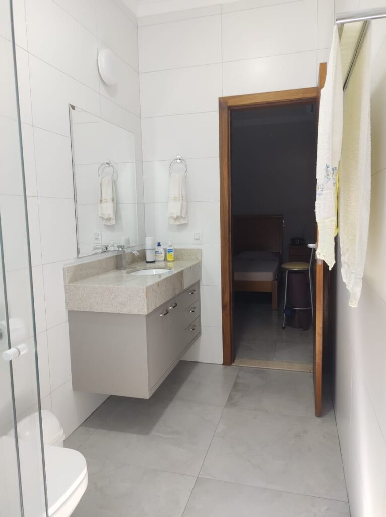 WhatsApp Image 2024-06-11 at 18.06.40 (1)