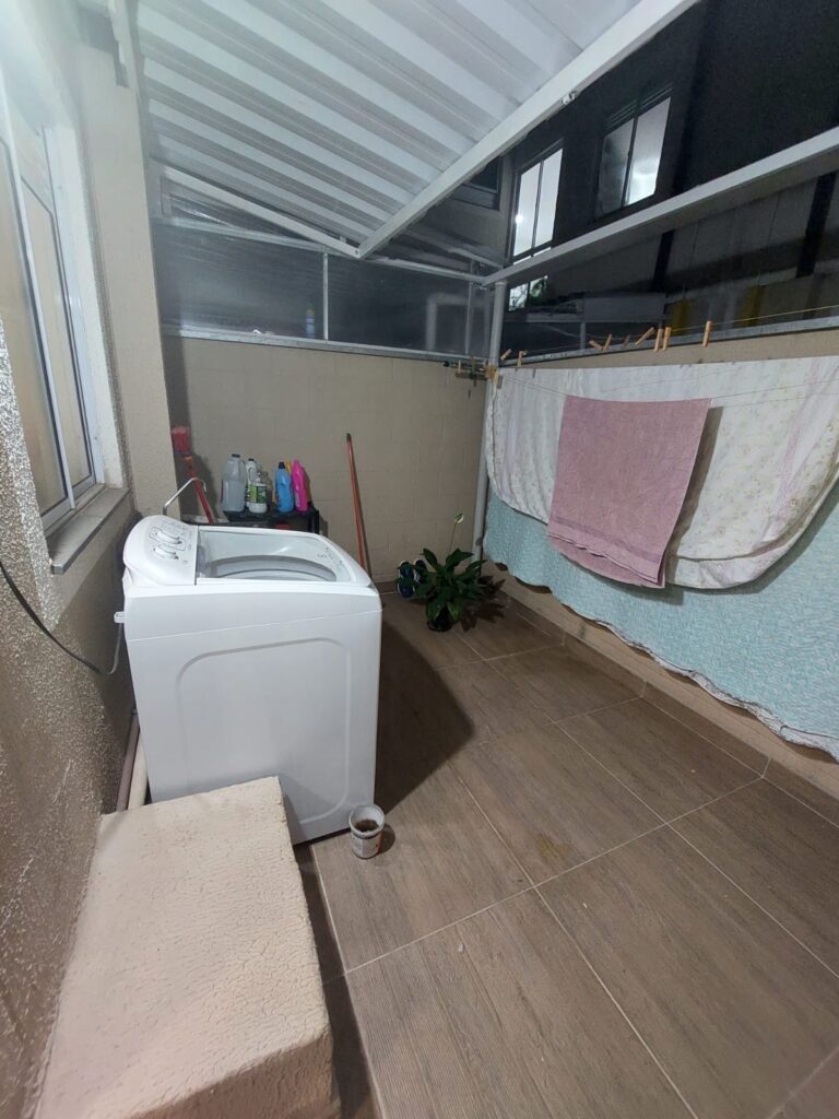 bd3875fd-d85c-4e3e-a88b-480e25bf1886