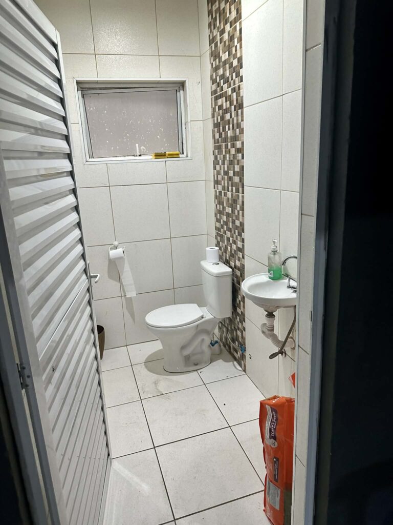 7b2bdae6-ebf2-4fbd-abf7-9a0af1b9434d