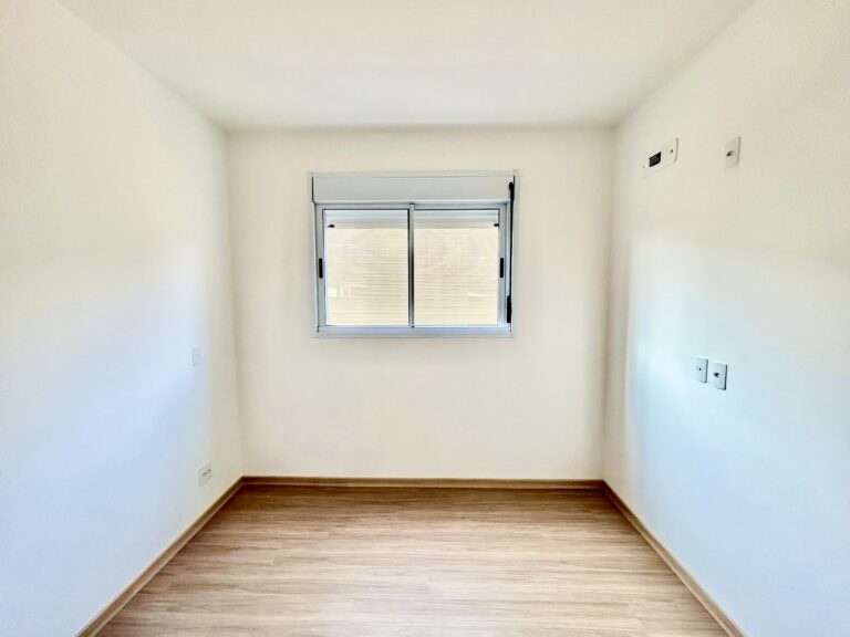 b566b146-d6f0-48af-b1f8-6598fb2d24e3