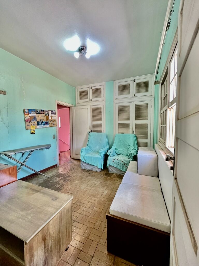 2ff63bd3-2c23-4ab9-b8b7-61afa5fdd2c2