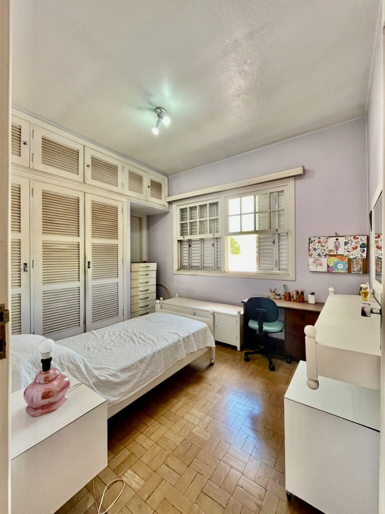 e6975eb0-3c92-4561-b558-495de430ebf7