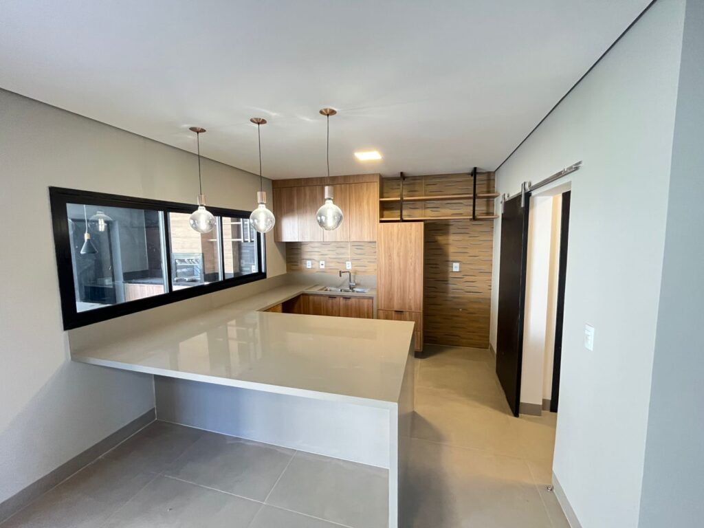 3c546ae4-47f6-4374-80e2-a6950bd94389