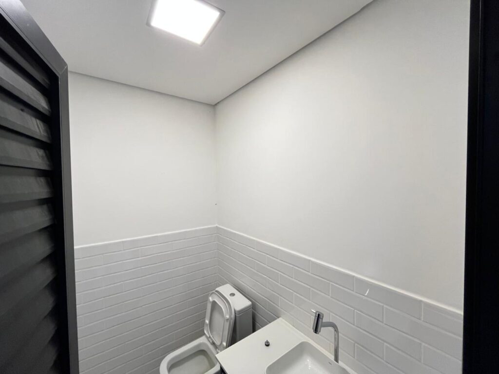 64d694f8-e927-4bae-af40-3874ed1cbb77