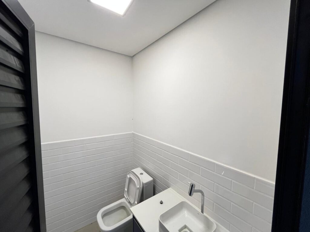 bcb2bb69-d1e0-448d-9bf8-5c4fc84e4e39