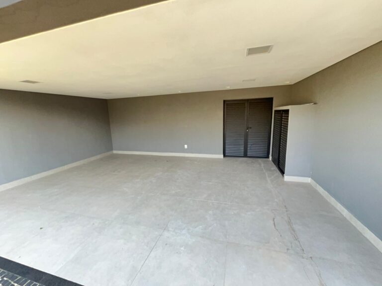 d4ed9d02-131e-4332-8c77-decc7968f789